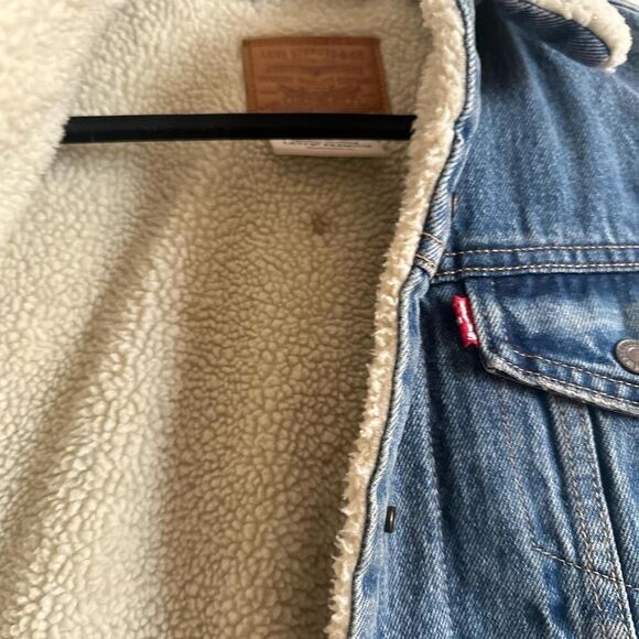 Levis Sherpa lined denim jacket xs/s - Picture 3 of 3